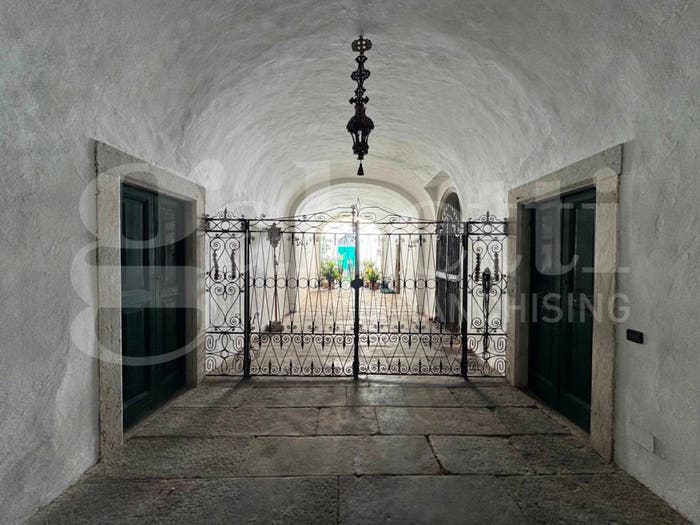 Casa con 6 locali in vendita in contrada delle Bassiche, Loggia Garibaldi, Brescia