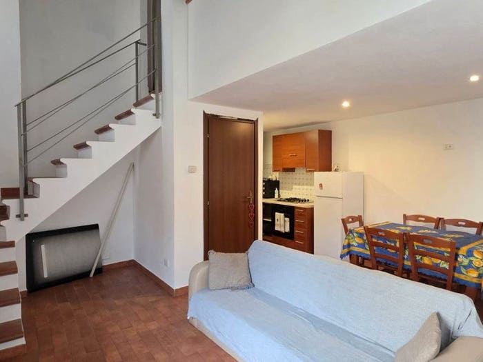 Casa bilocale in vendita in Via Belvedere, Basicò