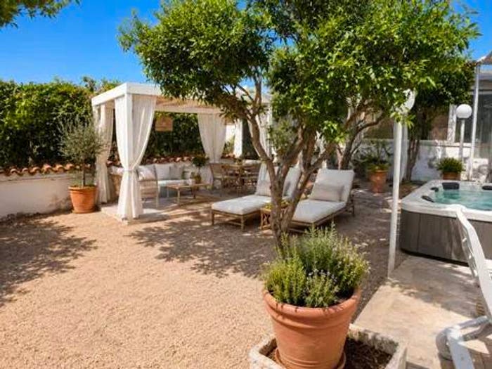 Casa quadrilocale in vendita in Via Aprile, Rometta Marea, Rometta
