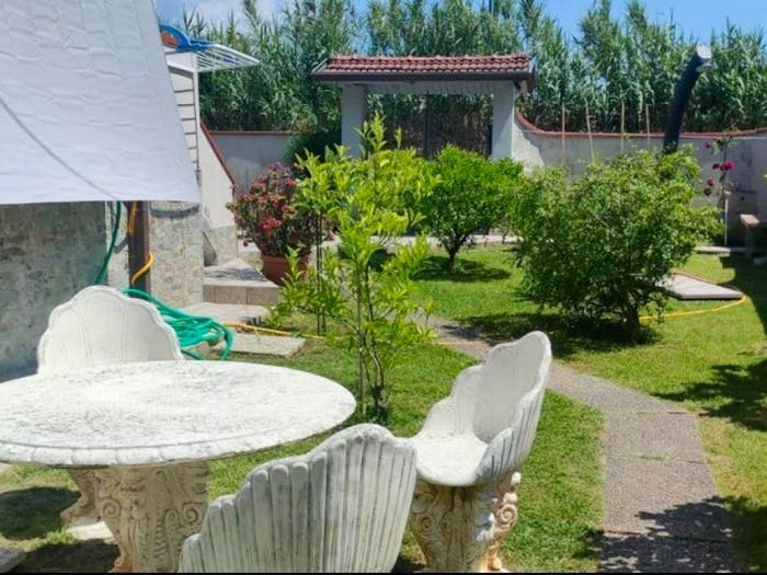 Casa con 5 locali in vendita in Casano Dogana Isola, Luni