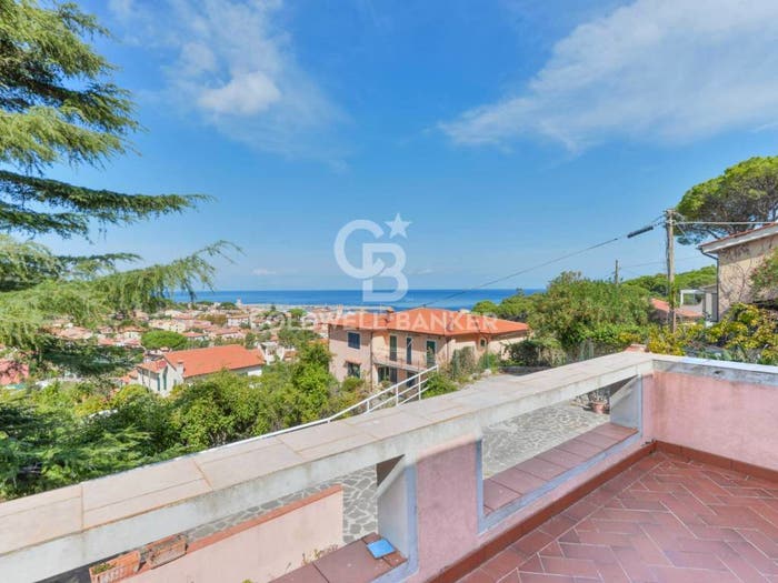 Casa con 6 locali in vendita in Via La Fornace, Centro, Marciana Marina