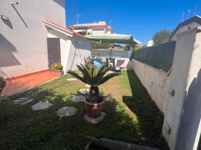 Casa trilocale in vendita in Via Viterbo, Cerenova, Cerveteri