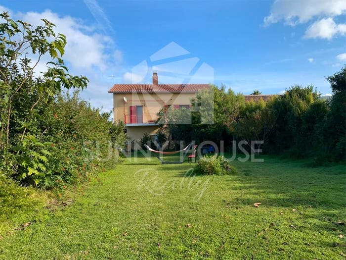 Casa con 6 locali in vendita in Via Passo Mandorle Traversa, Lascari