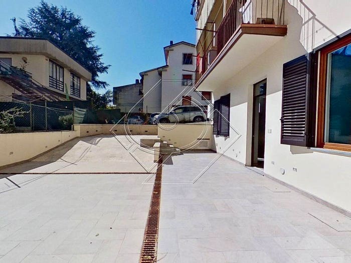 Appartamento con 5 locali in vendita in Via Giovanni Alfonso Borelli, Due Strade San Gaggio, Firenze
