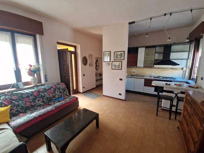 Appartamento trilocale in vendita in Largo Vittorio Veneto, Centro, Lainate
