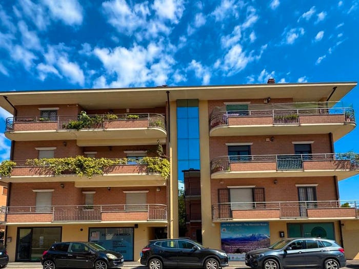 Appartamento con 6 locali in vendita in Via Irma Giovine Amiconi, Centro, Avezzano