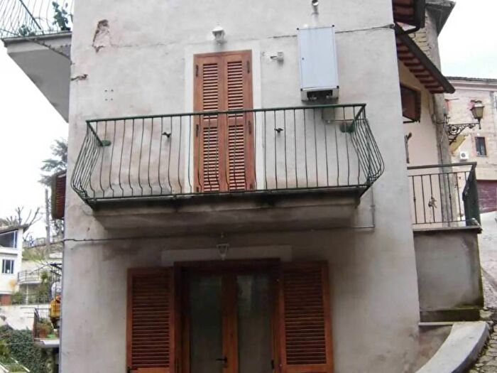 Casa trilocale in vendita in Via Fucile, Centro, Poggio Moiano