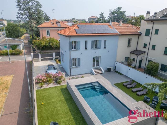 Casa quadrilocale in vendita in Via Emanuele Filiberto, Triante, Monza