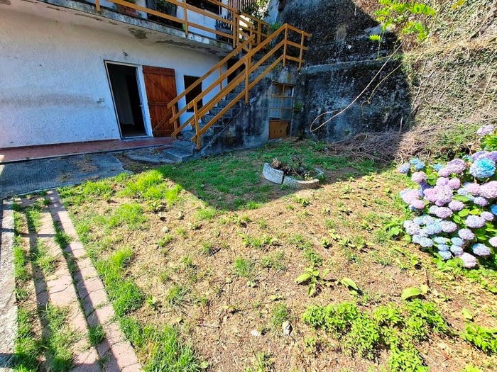 Appartamento bilocale in vendita in Moconesi