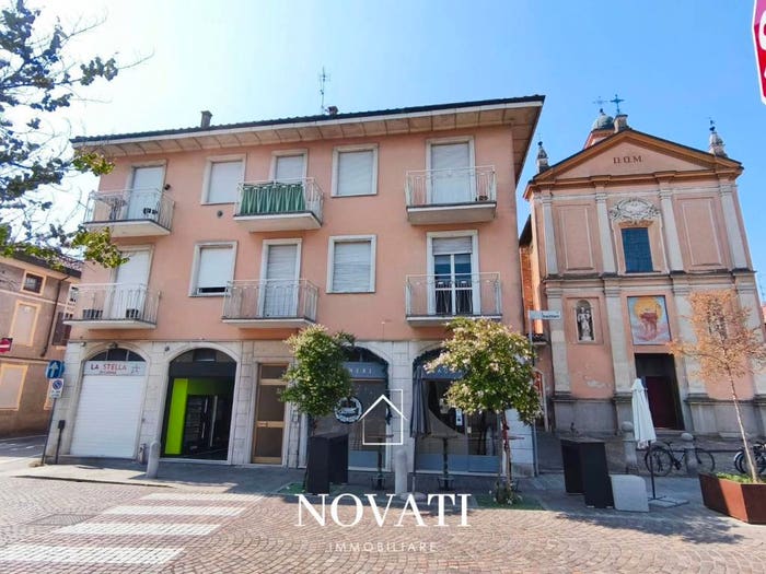 Casa con 6 locali in vendita in Via Carlo Rosselli, Centro, Casalpusterlengo