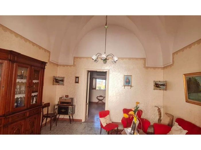 Casa quadrilocale in vendita in Via Padre Giuliani, Collepasso