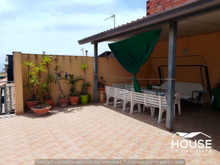 Casa con 6 locali in vendita in Via Pola, Paternò