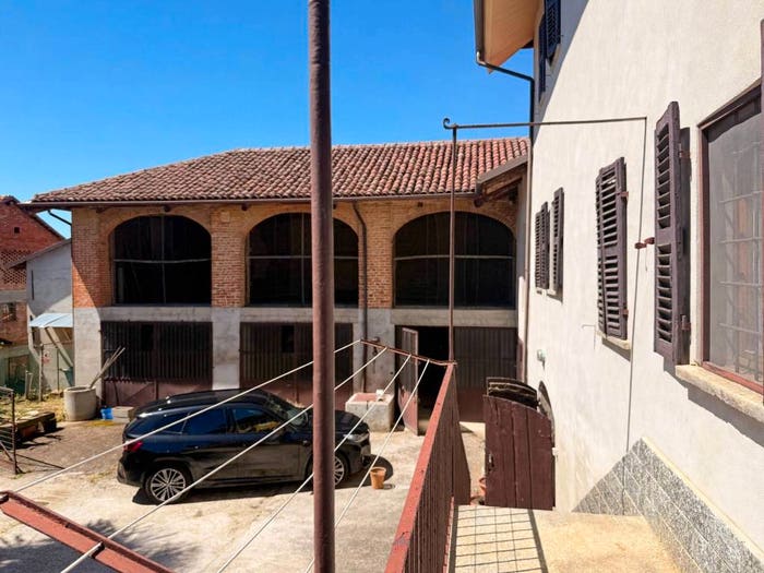 Casa con 6 locali in vendita in Frazione Montegrosso Cinaglio, Montegrosso Cinaglio, Asti