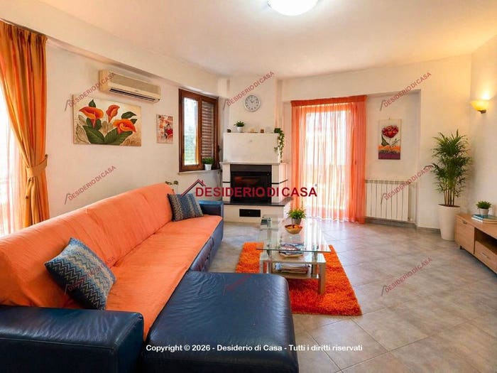 Casa con 6 locali in vendita in Via Antonello, Merì