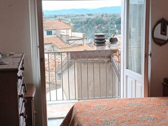 Appartamento trilocale in vendita in Vicolo Gaeta, Centro, Pitigliano