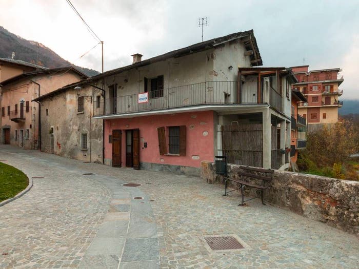 Case in Vendita e in Affitto - 3