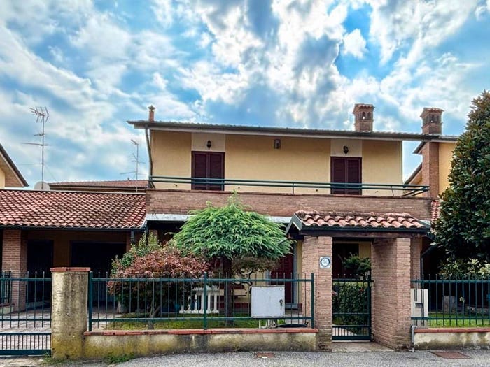Casa quadrilocale in vendita in Via Filippo Turati, Casorate Primo