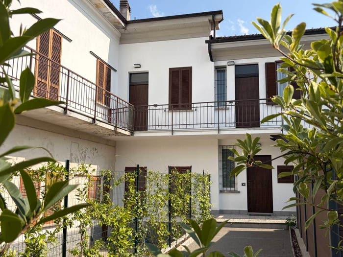 Appartamento con 5 locali in vendita in Via Guglielmo Marconi, Centro, Castelletto Sopra Ticino