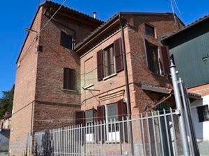 Casa con 6 locali in vendita in Via Alessandria, Borgoratto Alessandrino