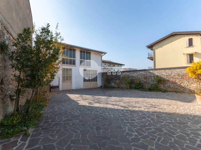 Casa trilocale in vendita in Via XXIV Maggio, Centro, Ghedi