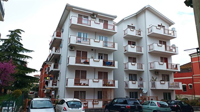 Appartamento con 8 locali in vendita in Viale Cappuccini, Lanciano