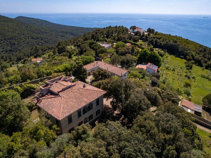 Casa con 6 locali in vendita in Via della Lecceta, Montenero Basso Montenero Alto, Livorno