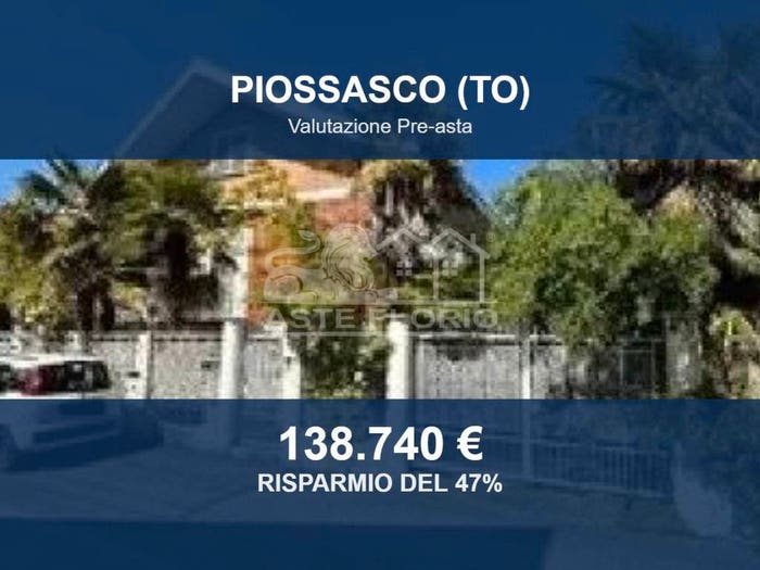 Casa con 6 locali in vendita in Via Tanaro, Piossasco