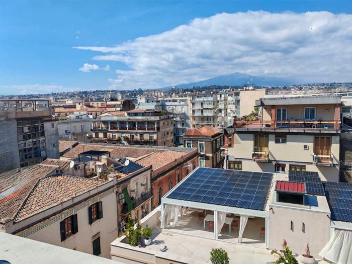 Appartamento con 6 locali in vendita in Via Androne, Villa Bellini Santa Maria di Gesù, Catania
