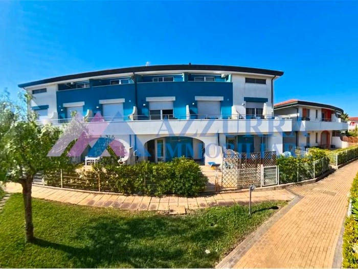 Appartamento quadrilocale in vendita in Via Amerigo Vespucci, Montenero di Bisaccia
