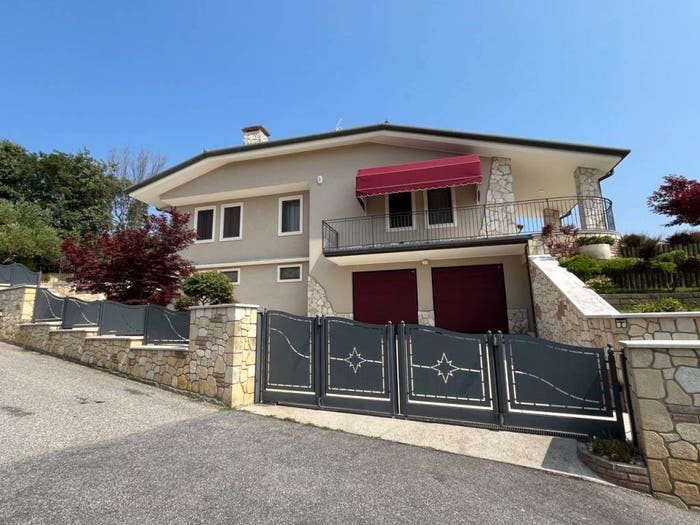 Casa con 6 locali in vendita in Via IV Novembre, Centro, Orgiano