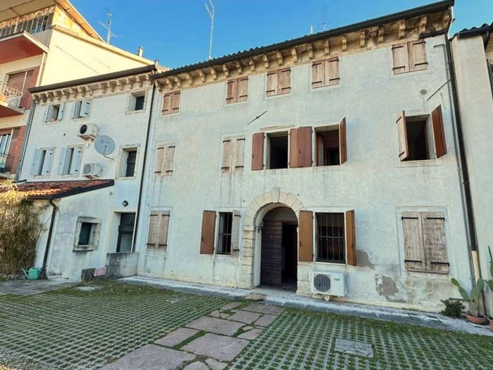 Casa con 6 locali in vendita in Orsago