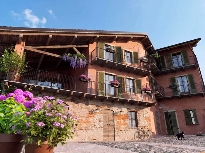 Casa con 6 locali in vendita in via Ascheri, Mombasiglio