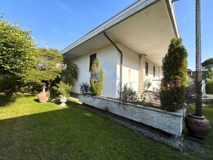 Casa quadrilocale in vendita in Via Alcide De Gasperi, Olgiate Olona