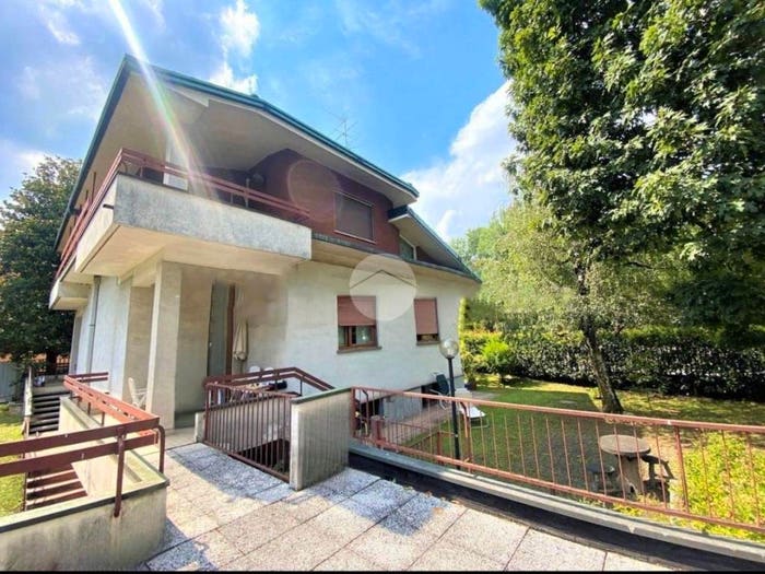 Casa quadrilocale in vendita in Via XXV Aprile, Centro, Paderno Dugnano