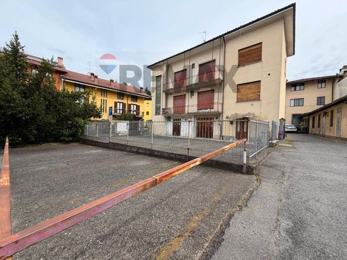 Casa con 6 locali in vendita in via Abbadia, Centro, Trescore Balneario