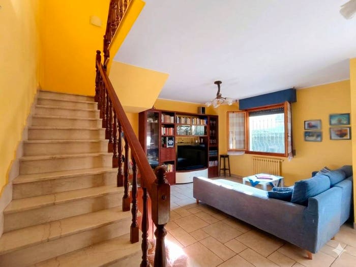 Casa quadrilocale in vendita in Via Trento e Trieste, Centro, Formigine
