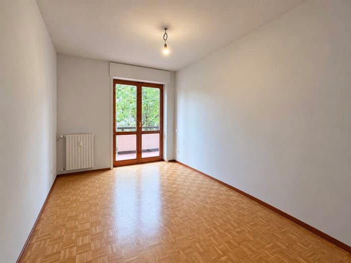 Appartamento trilocale in affitto in Bande Nere, Milano