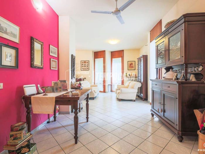 Appartamento con 5 locali in vendita in Viale Fratelli Spazzoli, Spazzoli Medaglie D'Oro, Forlì