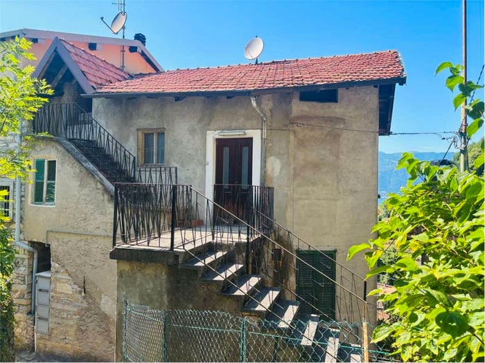 Casa quadrilocale in vendita in Via ai Monti A, Pognana Lario