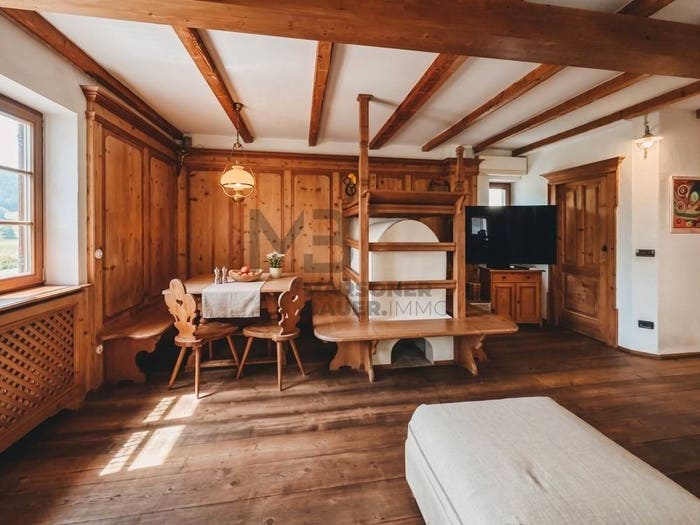 Casa quadrilocale in vendita in Postal