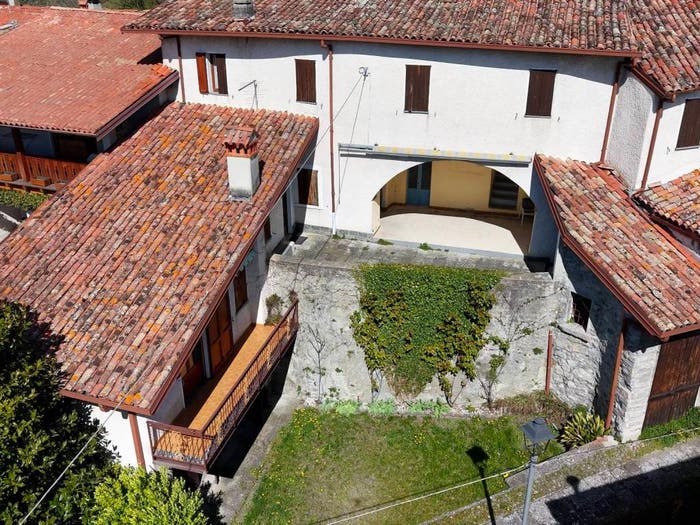 Casa con 5 locali in vendita in Esmate, Solto Collina