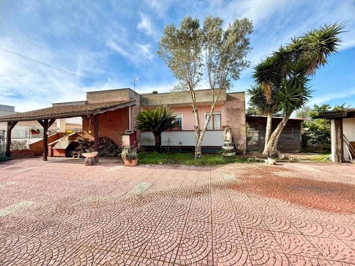 Casa quadrilocale in vendita in Via Nepi, Ponserico Cretarossa, Nettuno