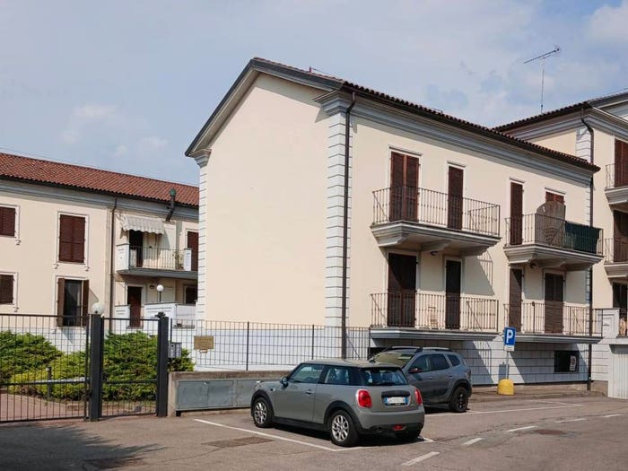 Appartamento bilocale in vendita in Piazza Papa Giovanni XXIII, Centro, Castelnuovo Don Bosco
