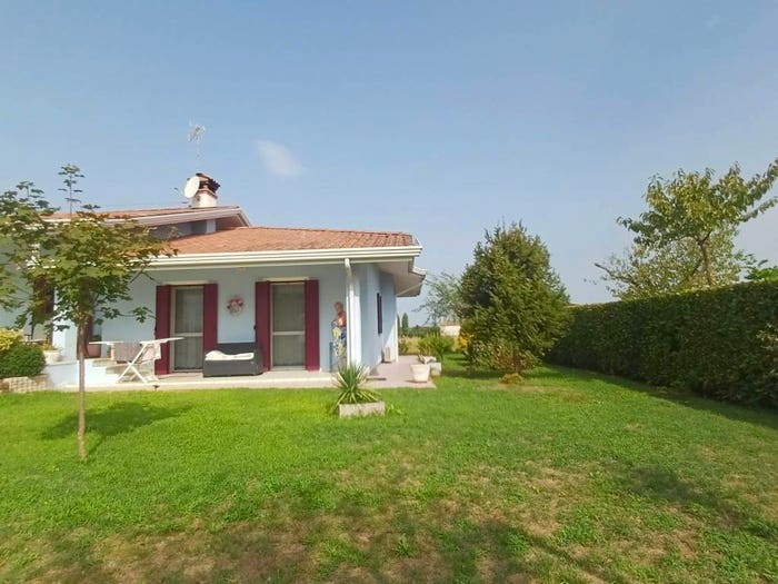 Casa con 6 locali in vendita in Via Aquileia, Centro, Trivignano Udinese