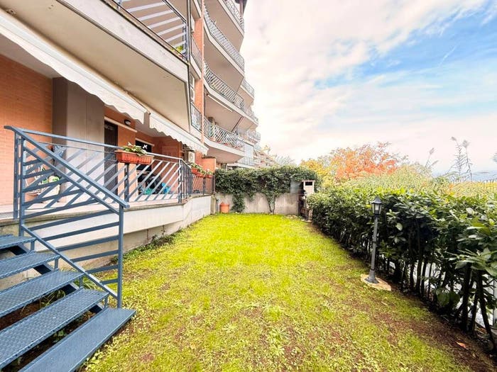 Appartamento trilocale in vendita in Via Cremolino, Casalotti, Roma