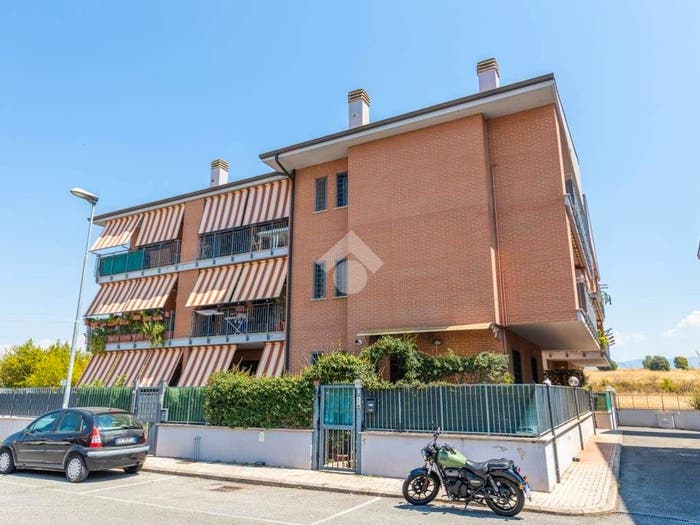 Casa bilocale in vendita in Via Massa di San Giuliano, Castelverde, Roma