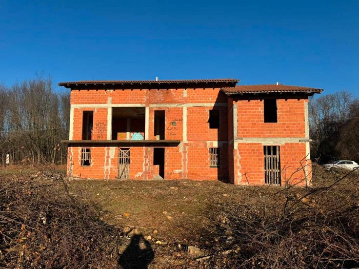Casa quadrilocale in vendita in Via Lago, Centro, Besozzo
