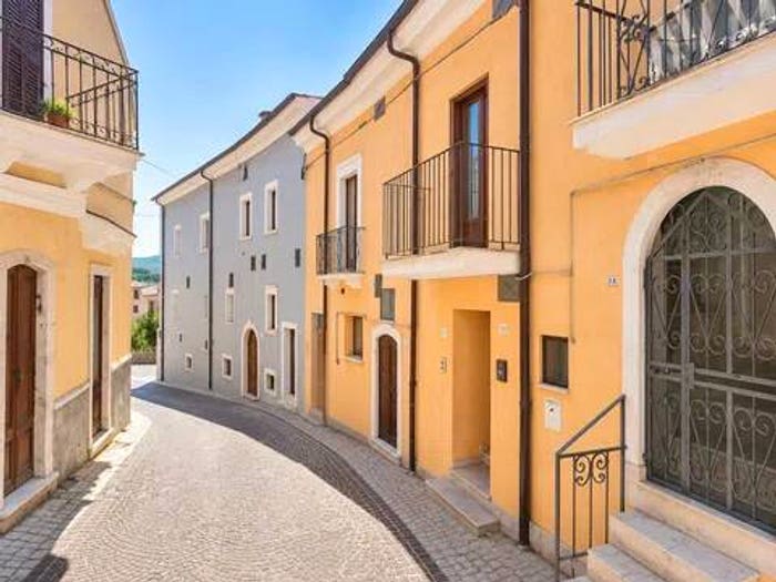 Casa con 5 locali in vendita in Via Progresso, Centro, Bussi sul Tirino