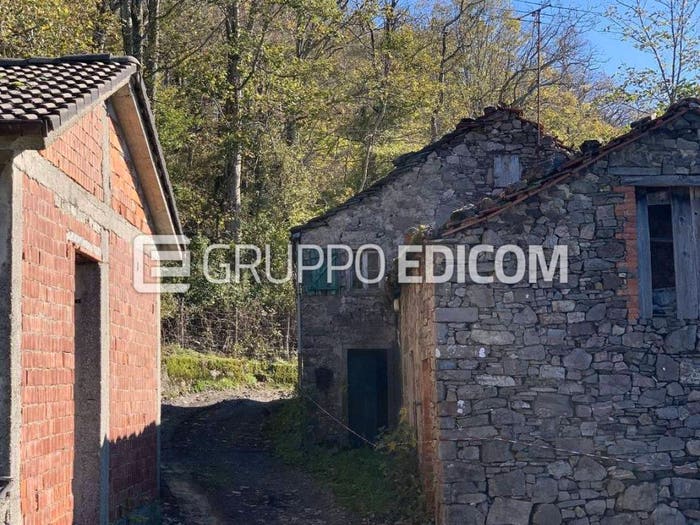 Appartamento con 5 locali in vendita in Località Montefavà, Zeri
