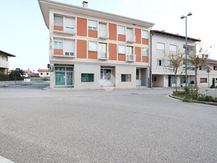Appartamento trilocale in vendita in Via Beorcjte, Buia, Buja
